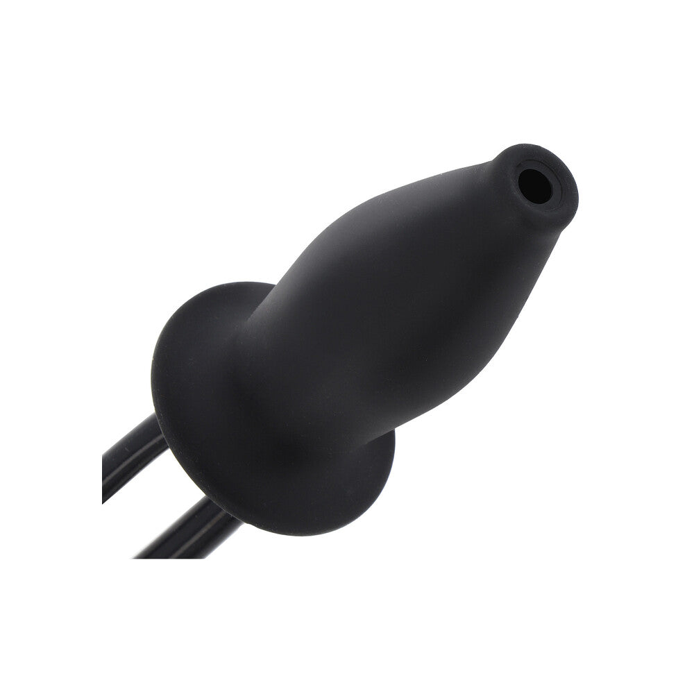 Black silicone plug.