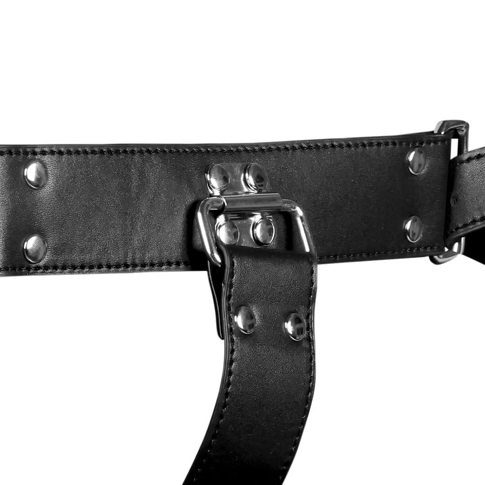 Leather restraint detail