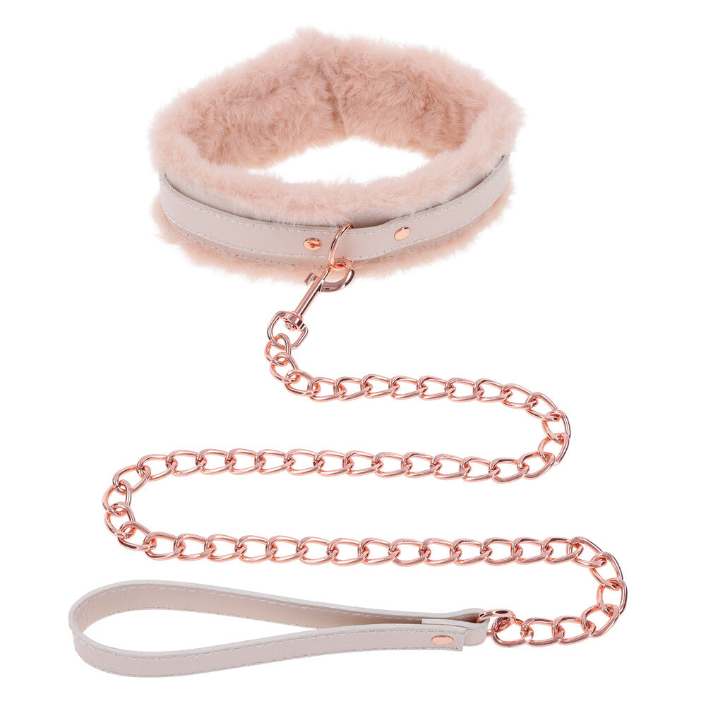 Faux fur collar with chain leash