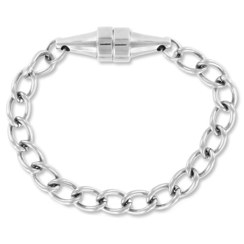 Dare to tease? Steel chain with magnetic clasp, a playful touch for the daring spirit.